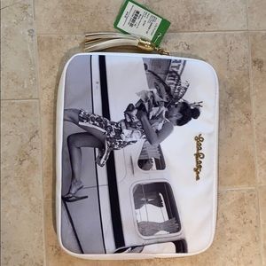 NWT Lilly Pulitzer Tech clutch to hold tablet